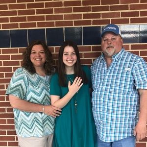 Meet your Posher, Suzanne